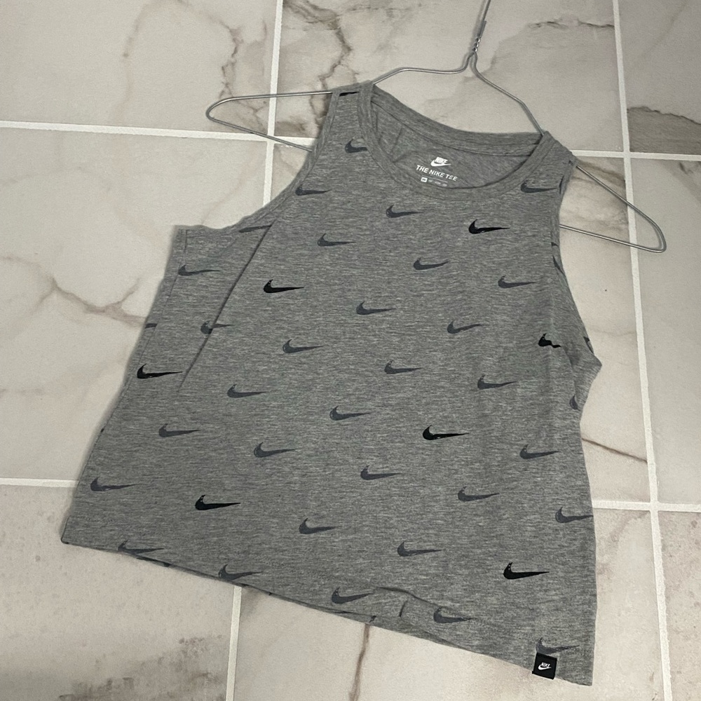 Nike crop muscle tank